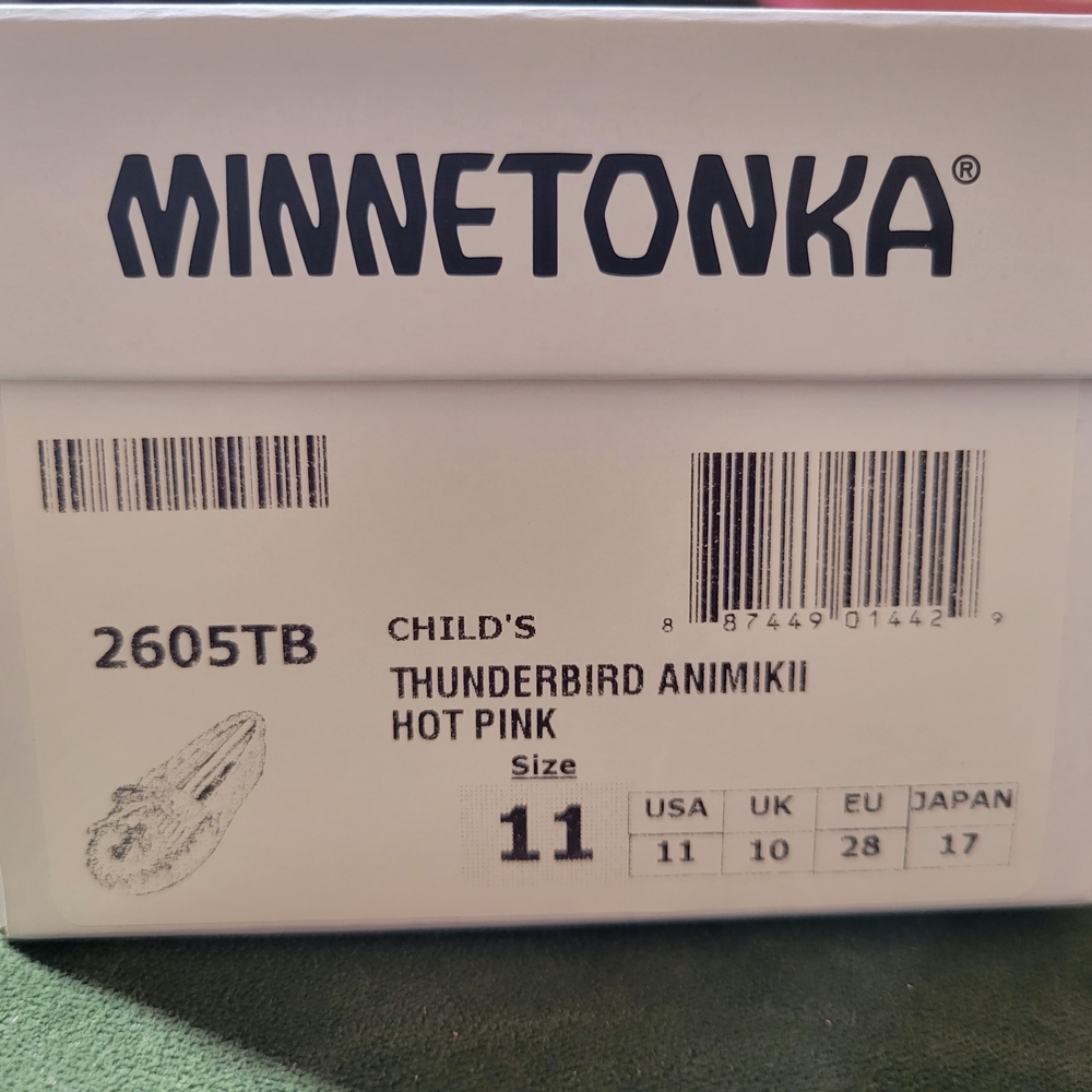 Minnetonka Kids Pink Moccasins with Beaded Accents - Picture 6 of 6